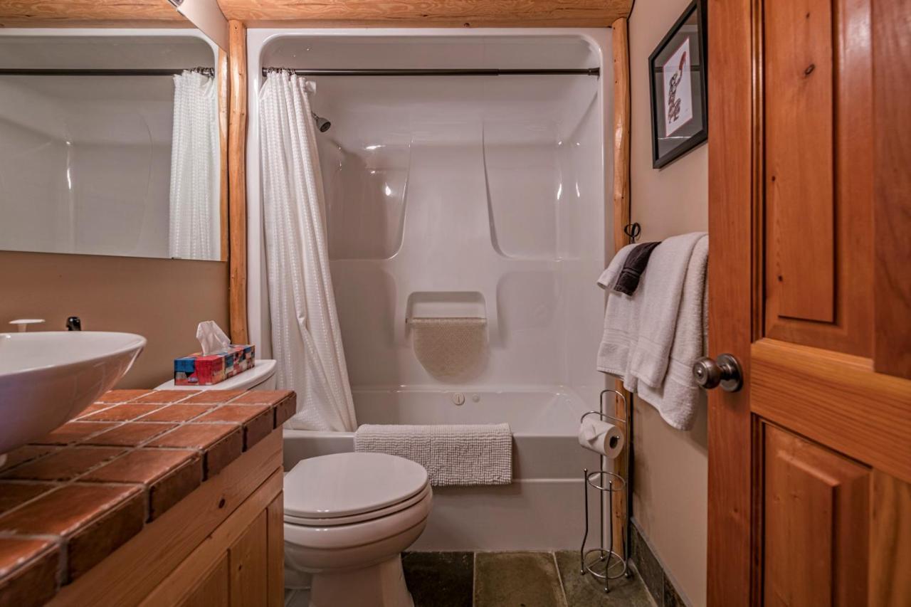 Spirit Lodge At Silverstar Вернон Екстер'єр фото